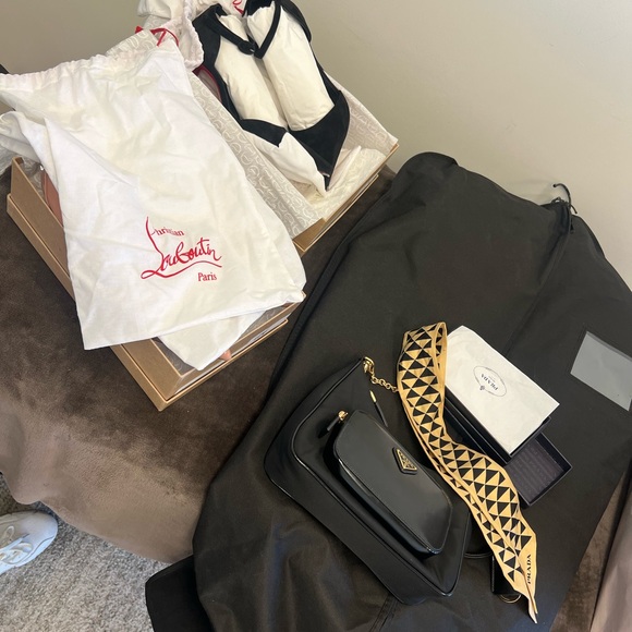 Prada Gold and Black Geometric Scarf - Picture 2 of 3